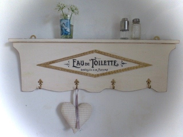 Brocante gesleten roomwit regaal / sieraden /rek / kapstokje, Antiek en Kunst, Ophalen of Verzenden