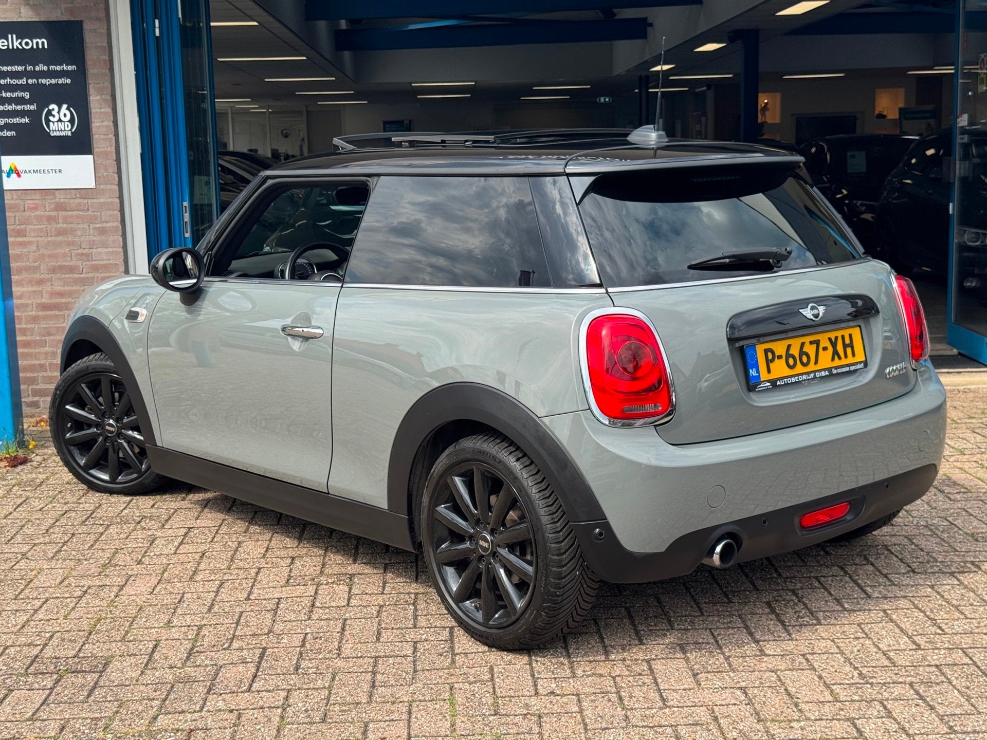 Mini 3-Deurs 1.5 Cooper Chili 2016 AUT PANO NAVI Harman NAP!, Auto's, Dealer onderhouden, 136 pk, Gebruikt, Bluetooth