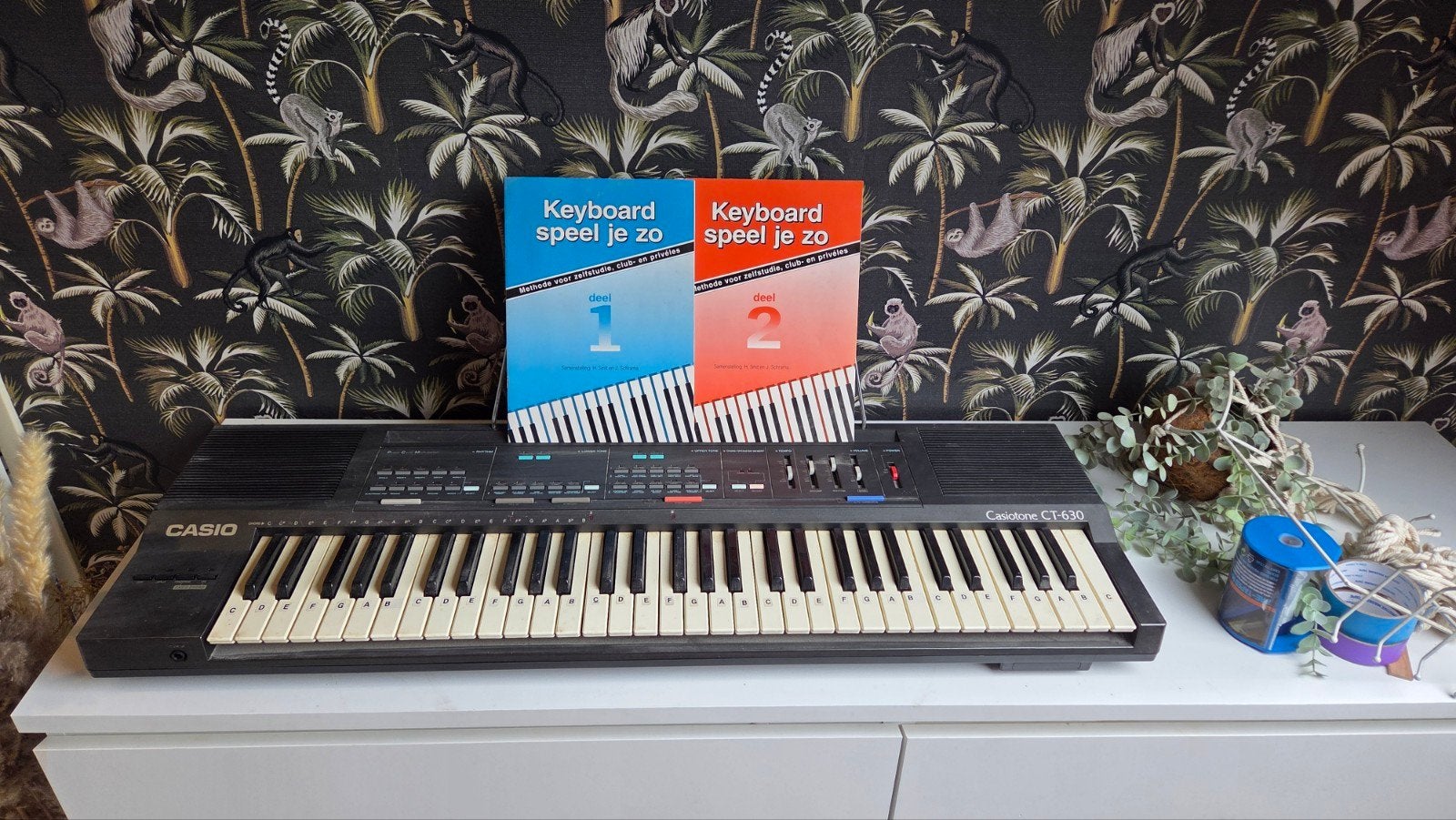 Casio Casiotone CT-630 Keyboard met lesboeken, Muziek en Instrumenten, Ophalen of Verzenden, Gebruikt, 61 toetsen, Casio