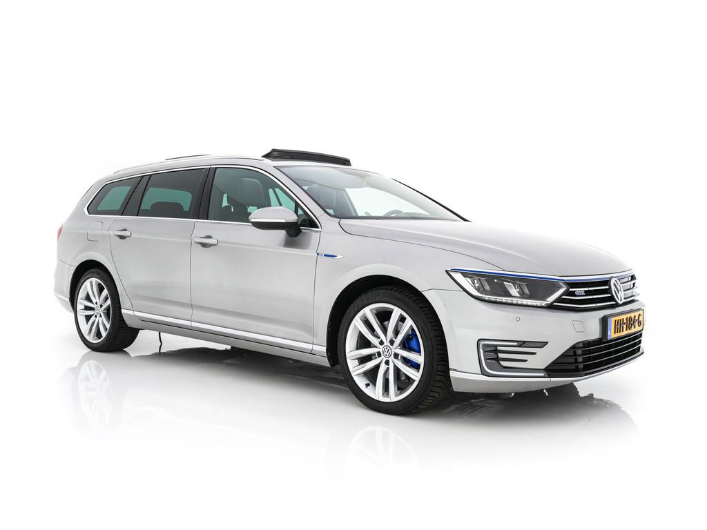 Volkswagen Passat Variant 1.4 TSI GTE Highline Plug-in Aut., Gebruikt, 4 cilinders, Hybride Elektrisch/Benzine, 1600 kg