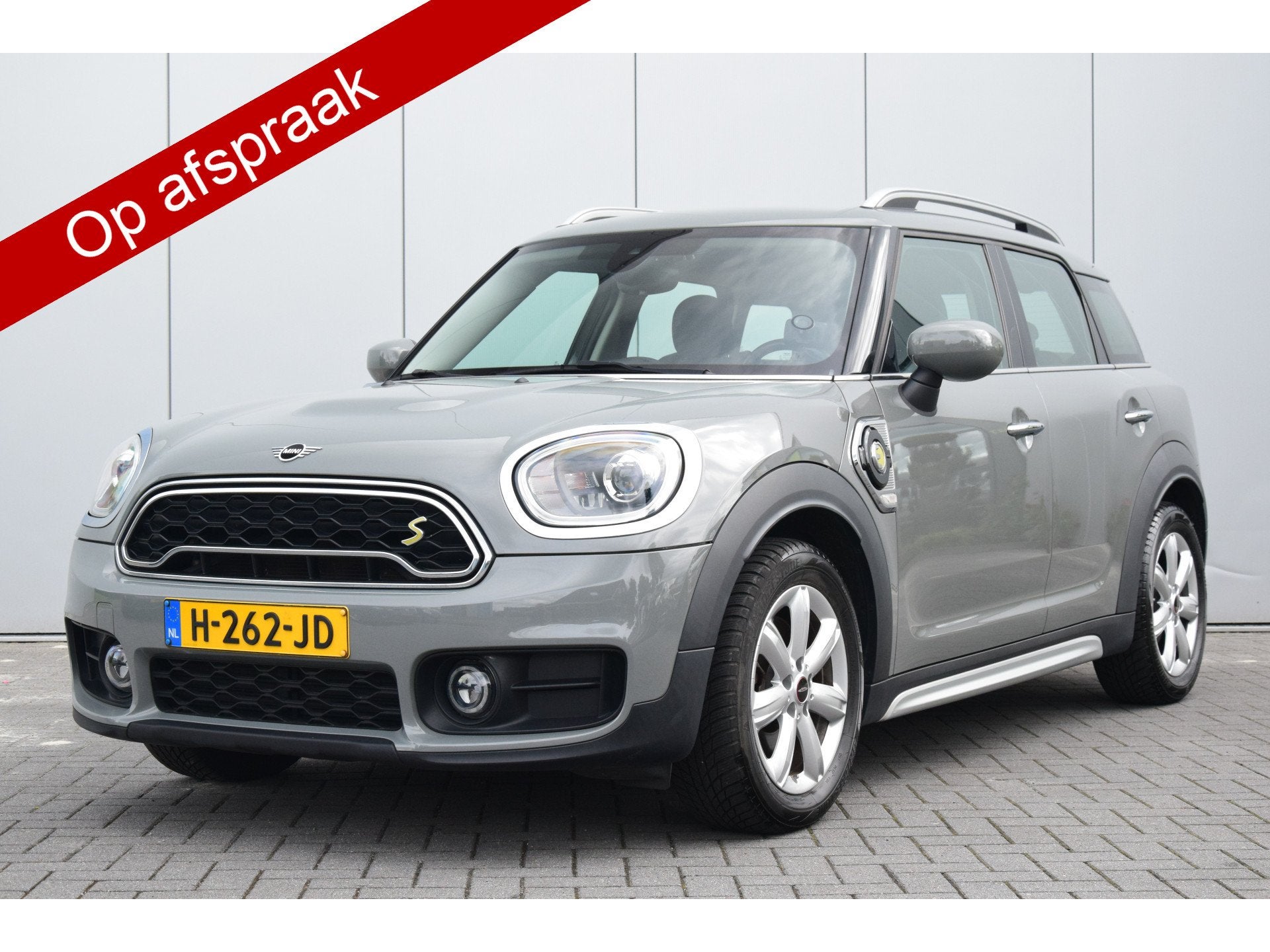 MINI Countryman 2.0 Cooper S E ALL4 Salt Led Navi Sportstoel, Auto's, Automaat, Dealer onderhouden, Stof, Gebruikt