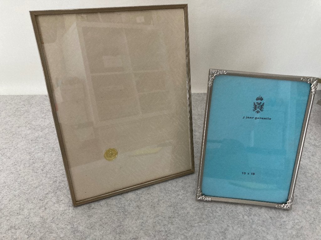 2 oude fotolijstjes, Antiek en Kunst, Antiek | Woonaccessoires, Verzenden