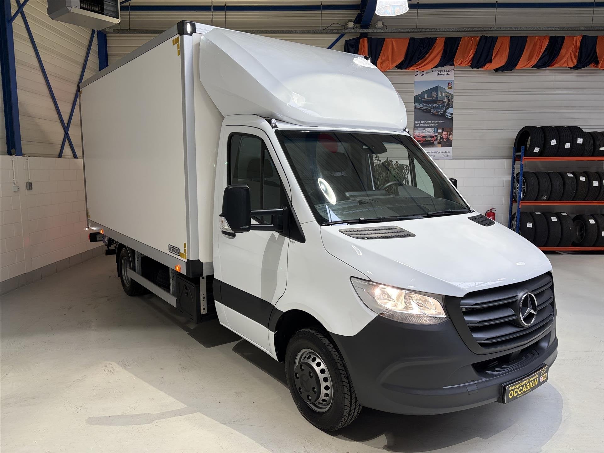 Mercedes-Benz Sprinter 519 V6 AUT 190PK, bakwagen, NIEUW, He, Auto's, Dealer onderhouden, Stof, Gebruikt, Automatische klimaatregeling