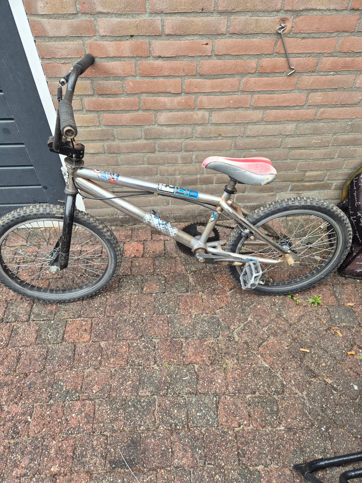 BMX fiets - rijdt top ondanks roest en schade, Ophalen, Gebruikt, Staal, Velgrem
