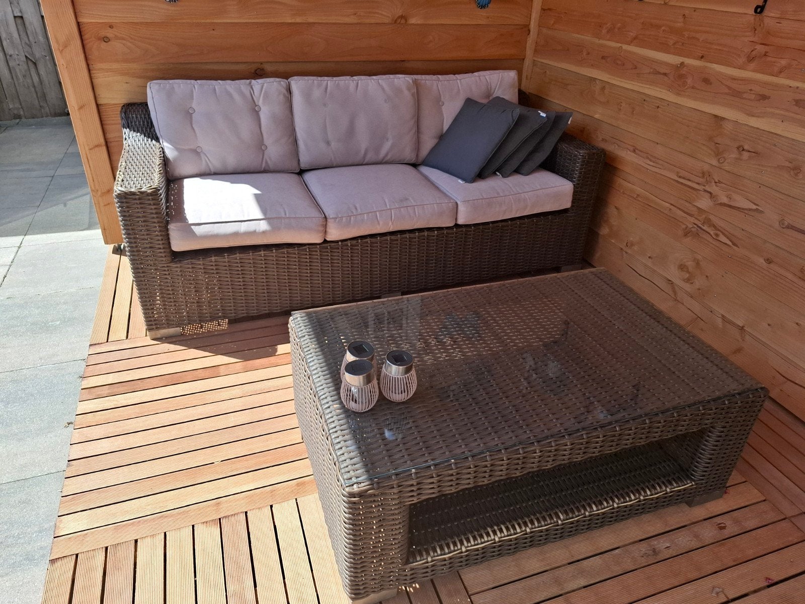 Loungebank met tafel, Ophalen, Gebruikt, Rotan, Bank