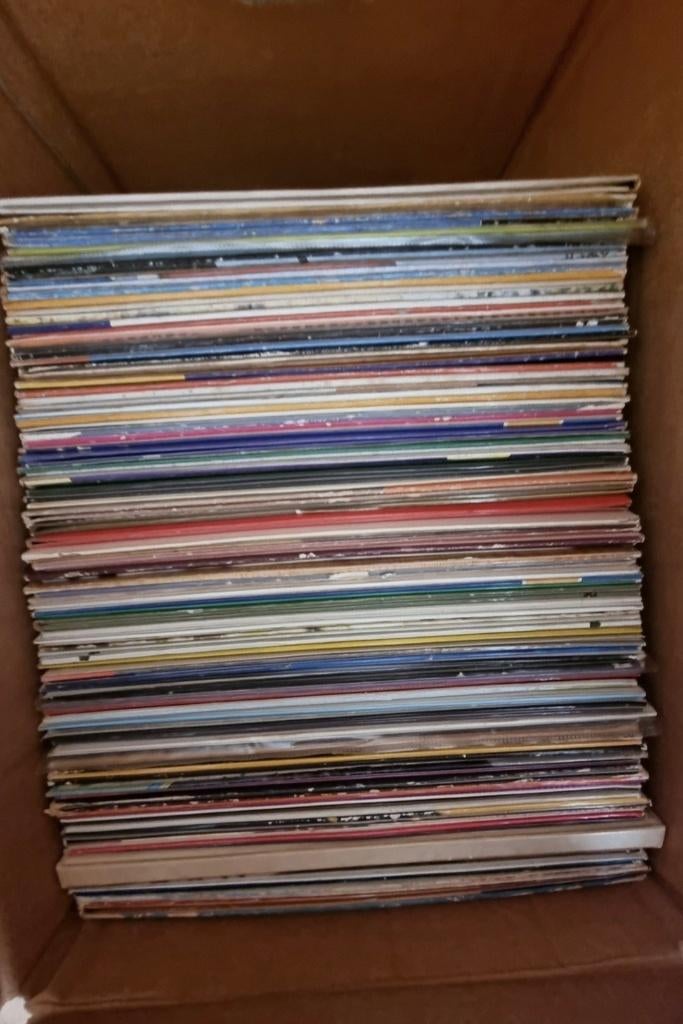 50 euro voor bijna twee dozen vol met lp's., Ophalen, Gebruikt, 12 inch