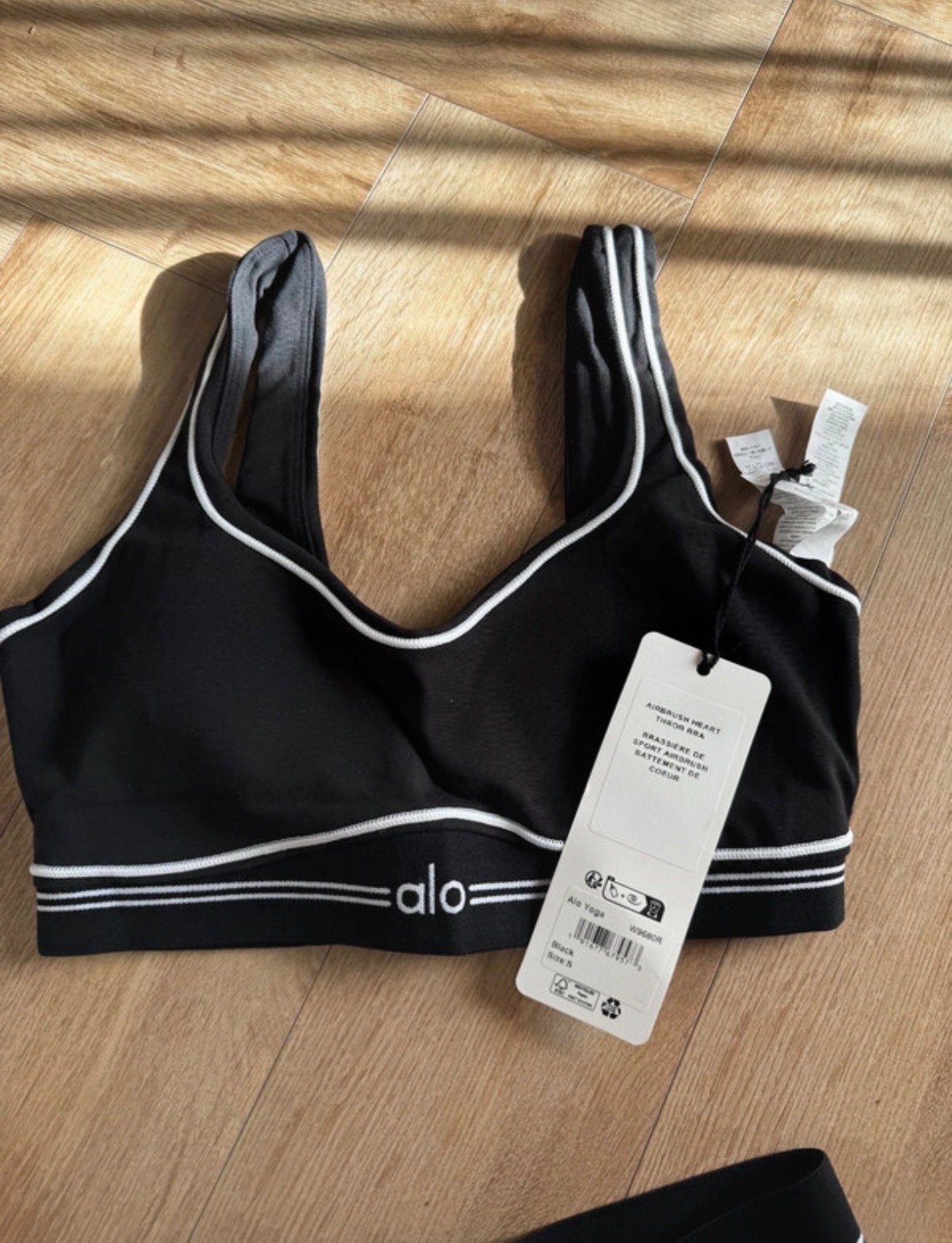 Alo Yoga sport bh en legging set - Maat M, Maat 38/40 (M), Zwart, Nieuw, Ophalen of Verzenden