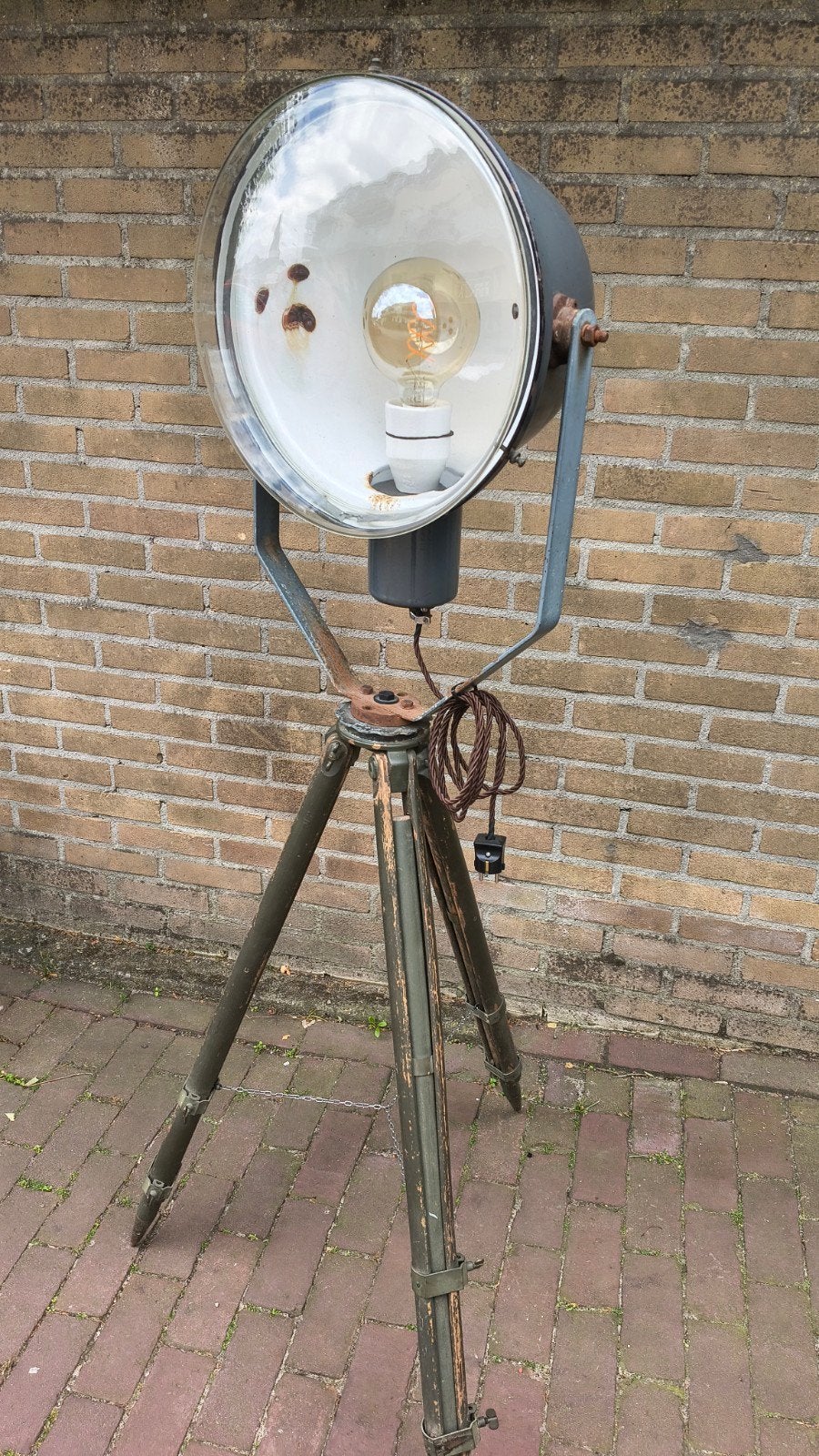 Industriële statief lamp / schijnwerper, Ophalen, Gebruikt, 100 tot 150 cm, E27 (groot)