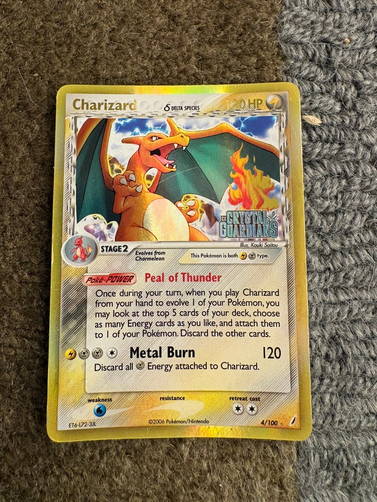Pokemon kaart charizard 4/100 delta species stamped reverse, Ophalen of Verzenden, Zo goed als nieuw