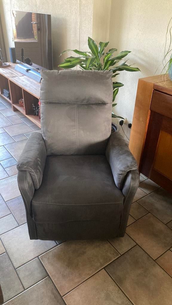 Electrische stoel jysk abildskov, Ophalen, Zo goed als nieuw, 75 tot 100 cm, 50 tot 75 cm