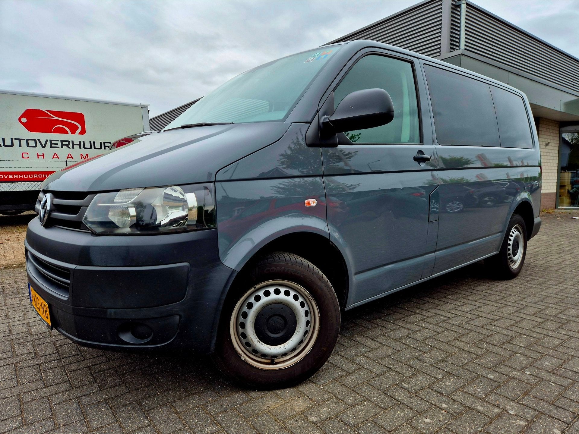 Volkswagen Transporter Kombi 2.0 TDI L1H2 Trendline MEENEEMP, Auto's, Voorwielaandrijving, Euro 5, Gebruikt, 241 €/maand