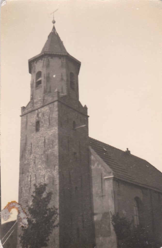 kerk waar ??is onbekend dus,wie weet  het  ca 1950, Verzamelen, Ophalen of Verzenden, Voor 1920, Noord-Brabant