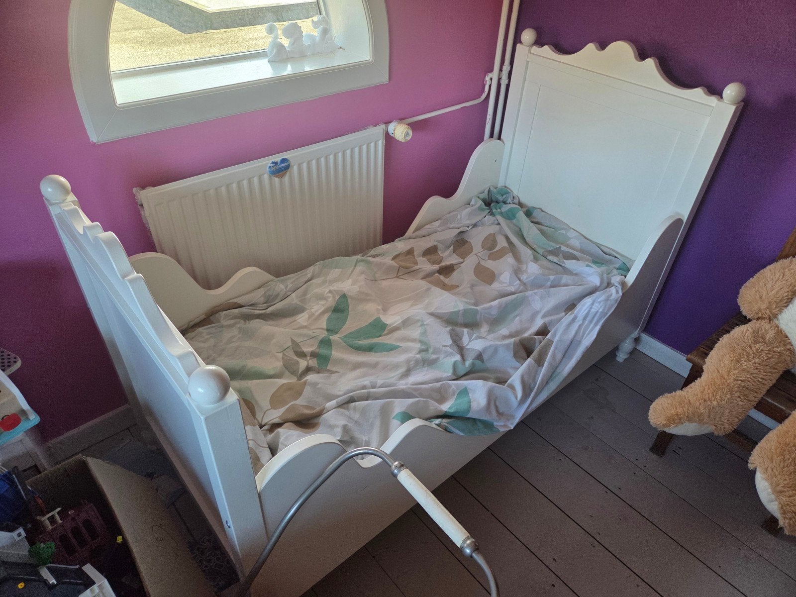Wit kinderbed met lattenbodem inclusief schoon matras, Ophalen