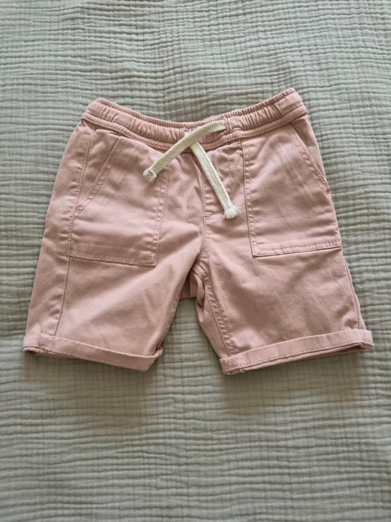 Roze korte broek LC Kids maat 110 (jongens), Ophalen of Verzenden