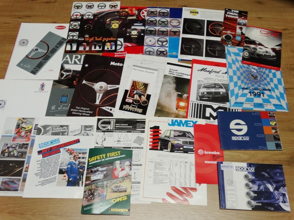Partij oude vintage autosport race accessoires folders, Ophalen of Verzenden, Gelezen, Overige merken