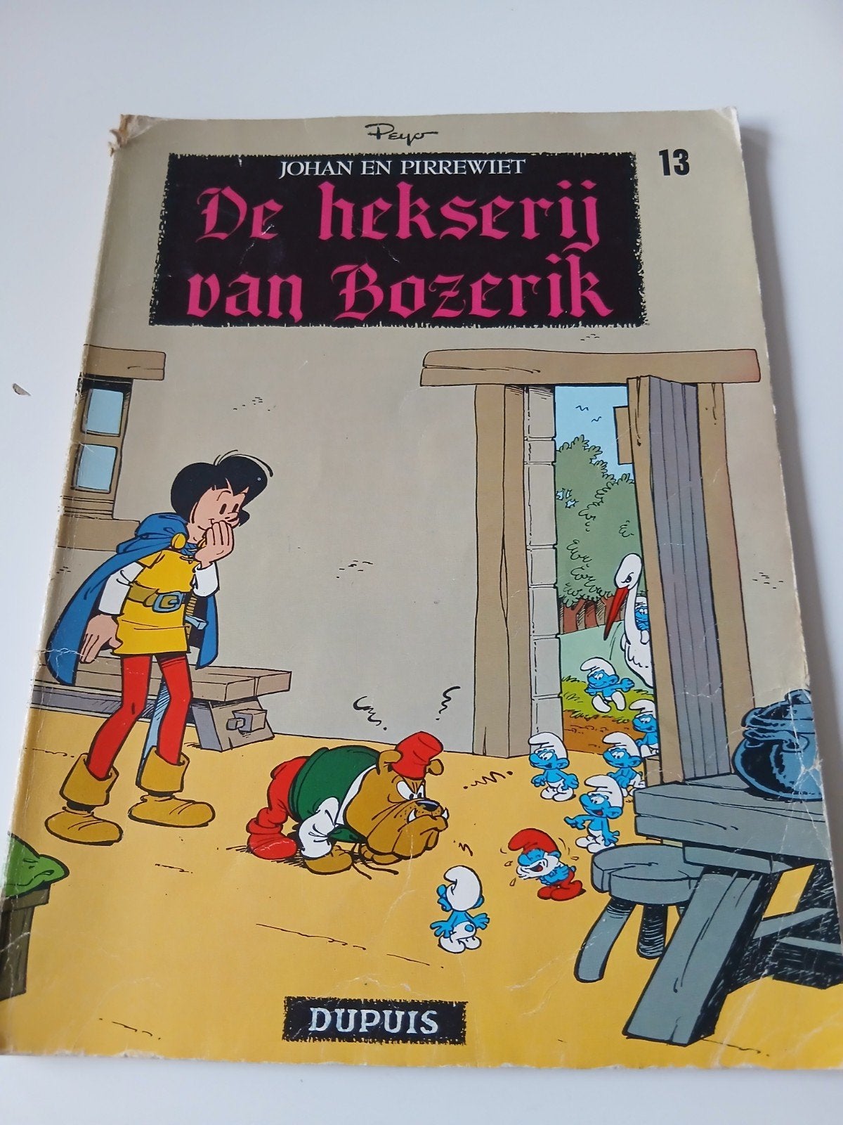 Johan en Pirrewiet - De hekserij van Bozerik (nr. 13), Eén stripboek, Ophalen of Verzenden, Gelezen, Peyo