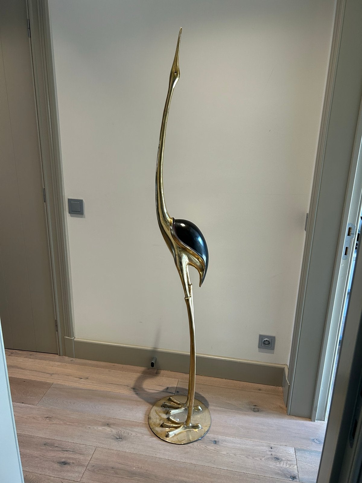 Prachtige messing vogel sculptuur 184 hoog, Ophalen