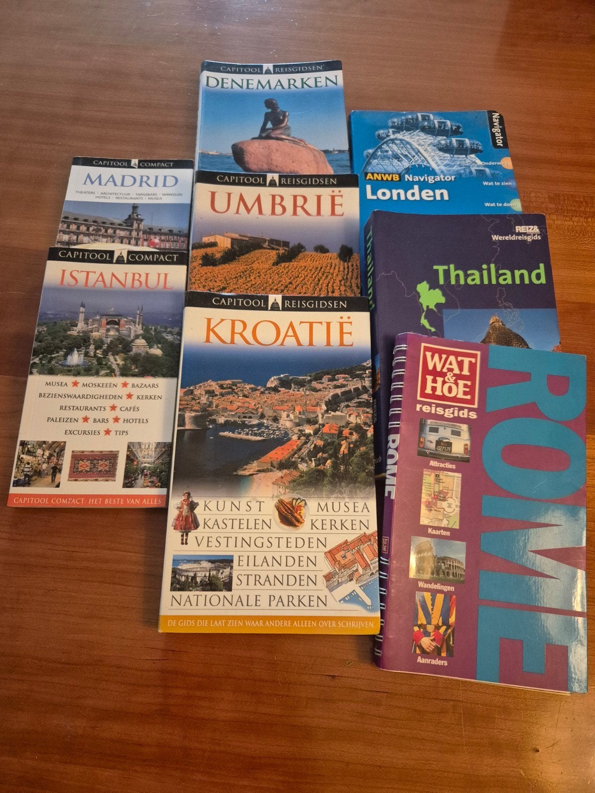 8x reisgids; lees beschrijving, Boeken, Reisgidsen, Capitool, Europa, Ophalen of Verzenden, Zo goed als nieuw