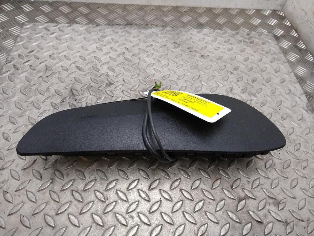 BMW 1 SERIES AIRBAG RECHTS 2009, Auto-onderdelen, Ophalen of Verzenden, Gebruikt, Stiba lid