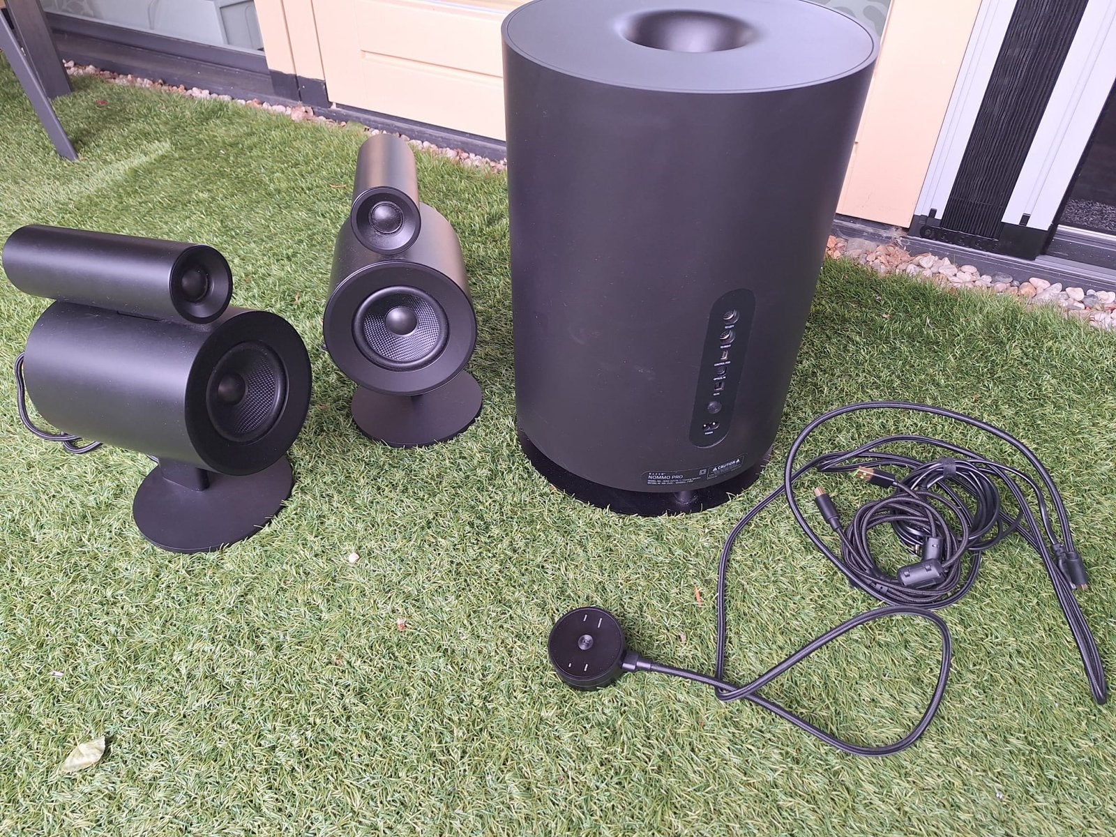 Razer Nommo Pro 2.1 Gaming Speakers met Subwoofer, Overige merken, Ophalen of Verzenden, Zo goed als nieuw, Complete surroundset