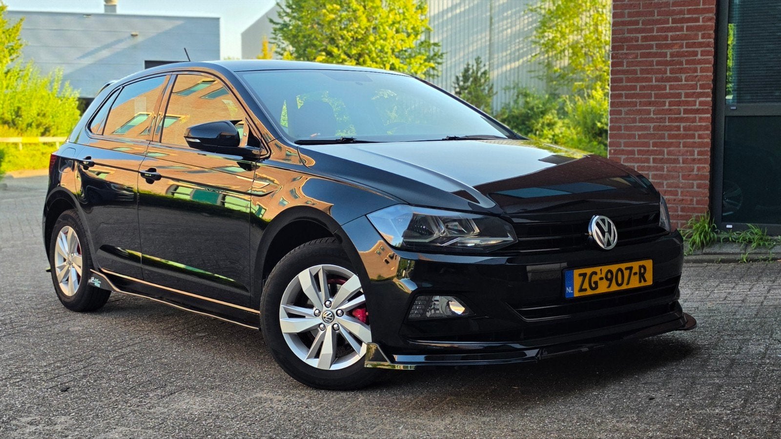 Volkswagen Polo 1.0 2019 Zwart, Voorwielaandrijving, 40 €/maand, Zwart, 4 cilinders
