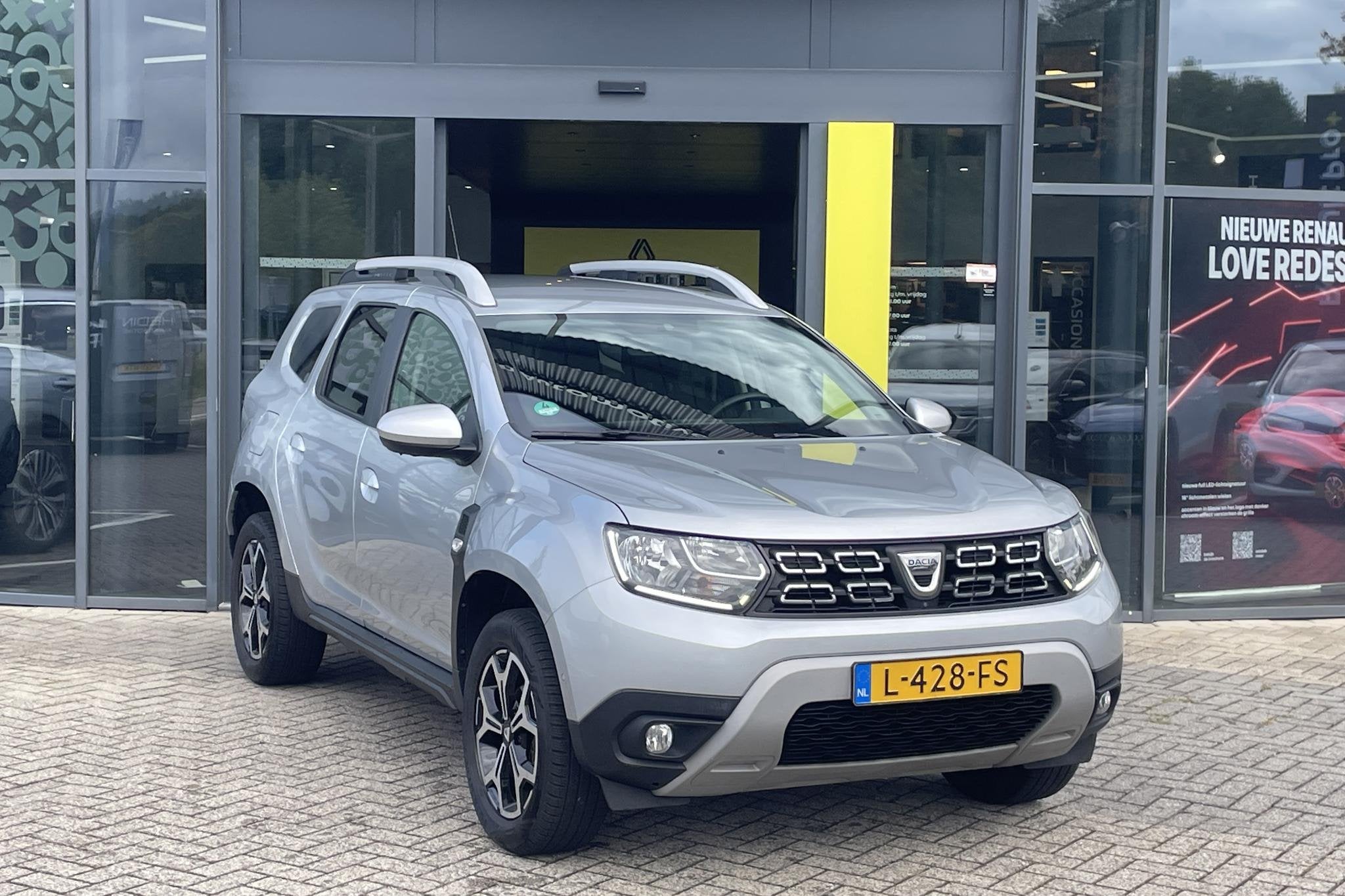 Dacia Duster 1.0 TCe Bi-Fuel Comfort | Trekhaak | Around vie, Voorwielaandrijving, 12 maanden, Gebruikt, 4 cilinders