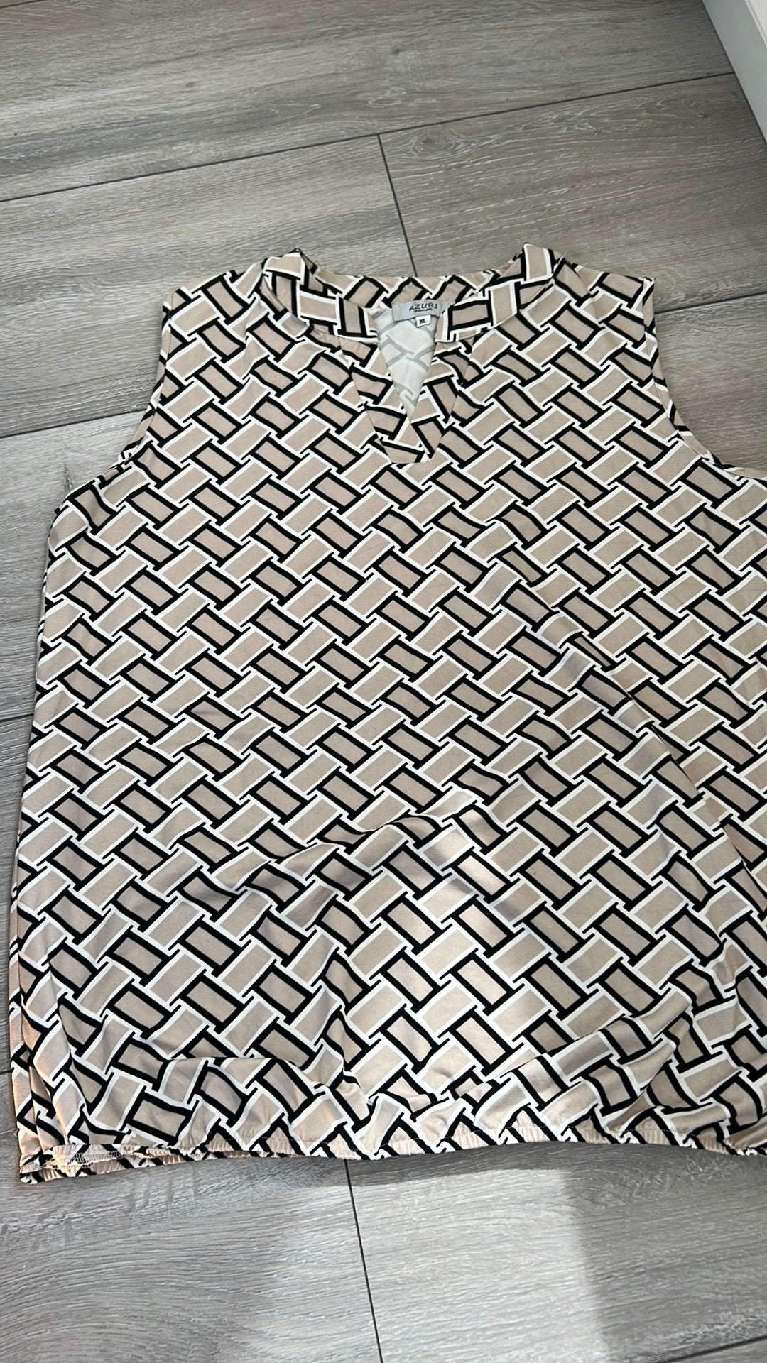 Azuri Women mouwloze top met geometrisch patroon, Kleding | Dames, Ophalen, Beige, Maat 46/48 (XL) of groter, Zo goed als nieuw