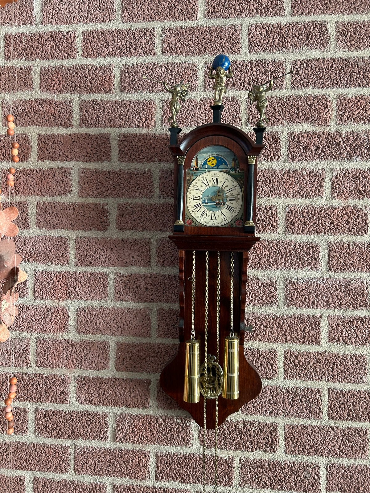 Antieke wandklok met maanfase en kettingaandrijving, Antiek en Kunst, Ophalen