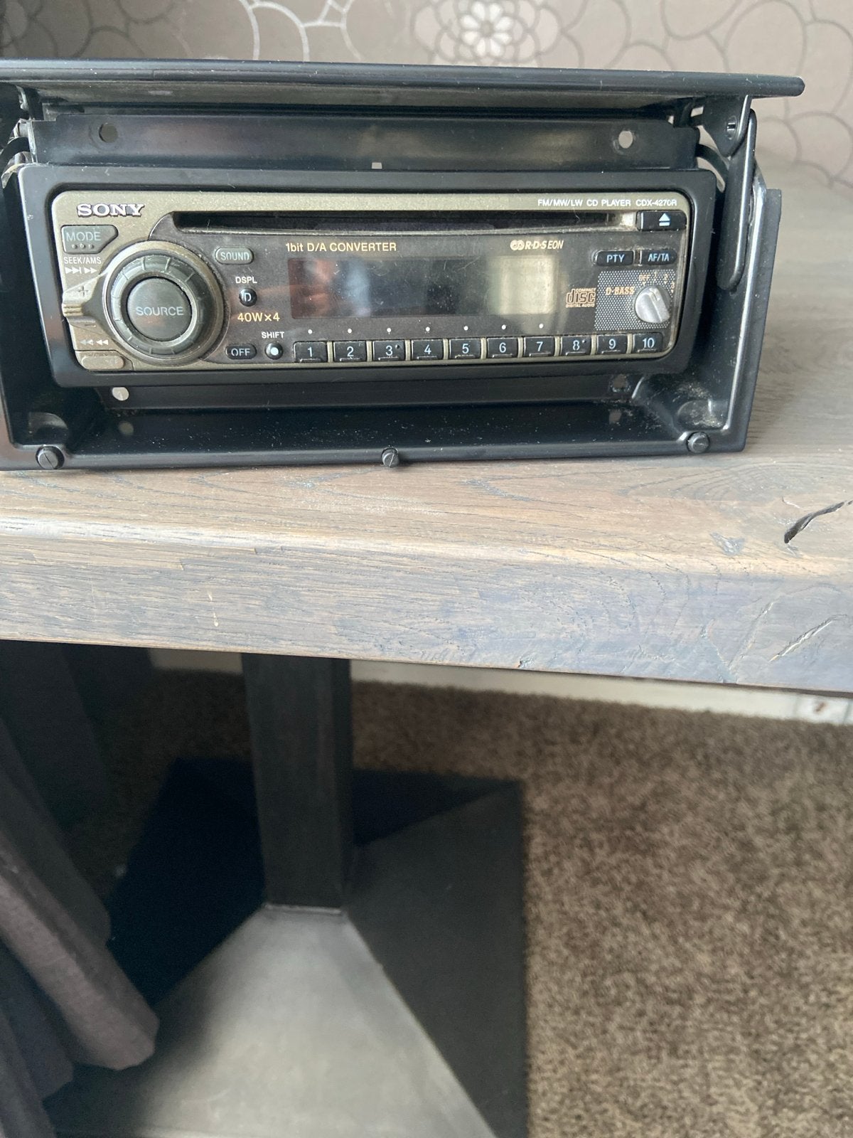 Sony CDX-C570R Autoradio met CD-speler, Auto diversen, Ophalen of Verzenden, Gebruikt