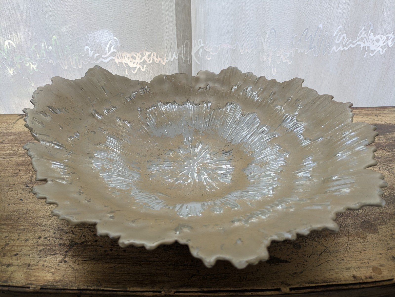 Schaal iriserend glas design, Ophalen of Verzenden