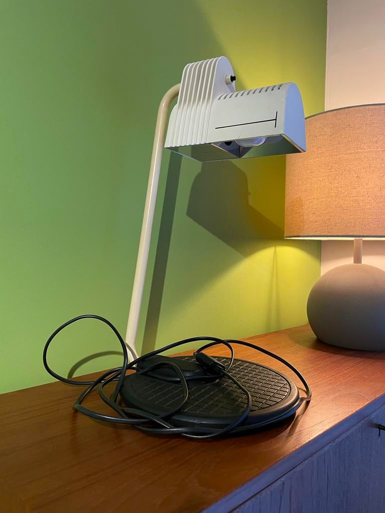 Belux Vintage bureaulamp/tafellamp, wit, jaren '80 Spaans, Ophalen of Verzenden, Zo goed als nieuw, Metaal, 50 tot 75 cm