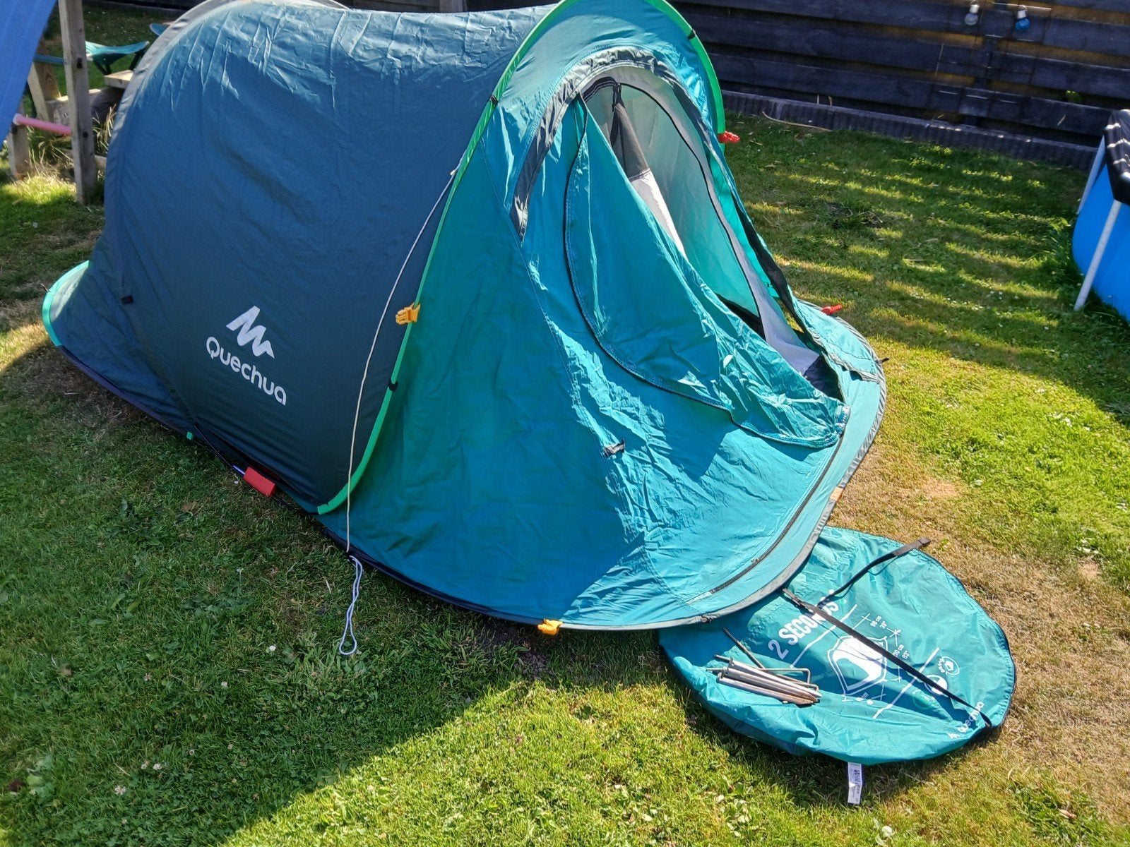 Quechua pop-up tent / pop up tent ZGAN, Ophalen