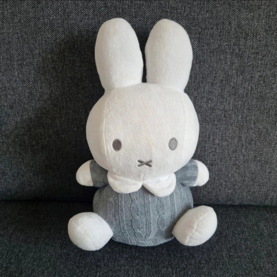 Nijntje knuffel grijs gebreid, Ophalen of Verzenden, Konijn