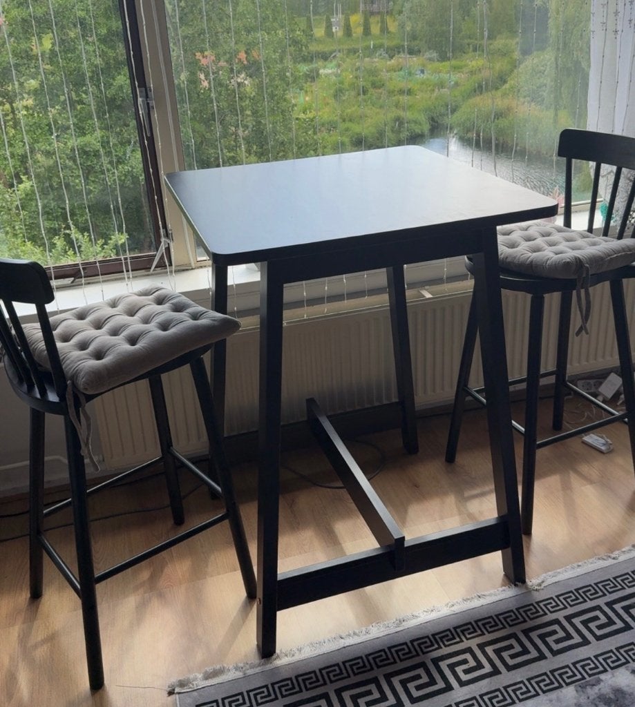 IKEA Norraker Tafel met 2 NORRARYD barkrukken, 50 tot 100 cm, Modern, Scandinavisch, Vierkant, Tot twee personen