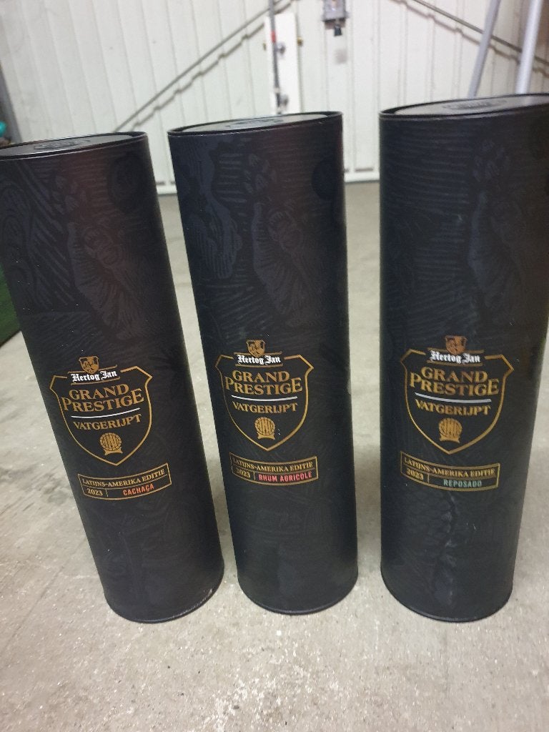 Te koop 3 flessen Hertog Jan Vatgerijpt Latijns Amerika 2023, Verzamelen, Ophalen, Nieuw, Flesje(s), Hertog Jan