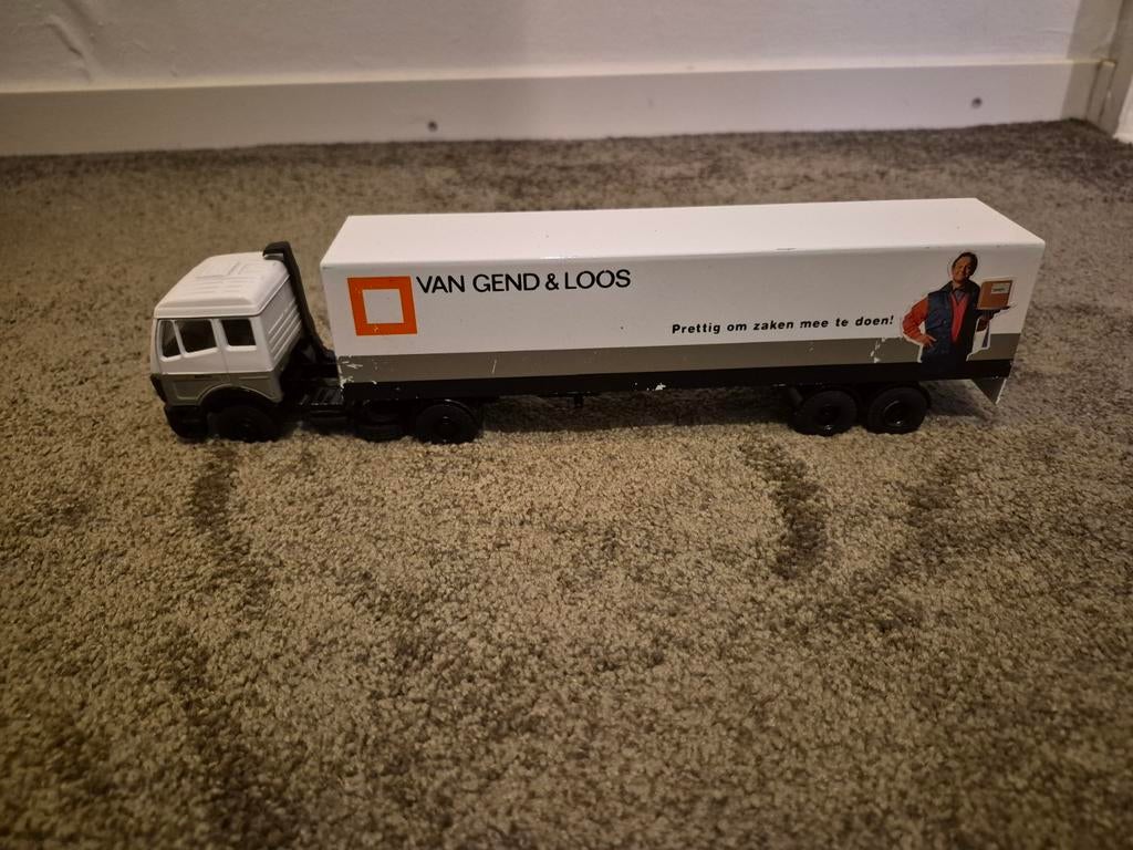 Mercedes Van Gend & Loos vrachtwagen 1:50 Lion Cars, Ophalen of Verzenden, Gebruikt, Bus of Vrachtwagen, Lion Toys