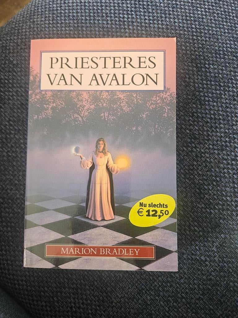 Priesteres van Avalon - Marion Bradley (Fantasy), Boeken, Ophalen, Gelezen, Marion Bradley