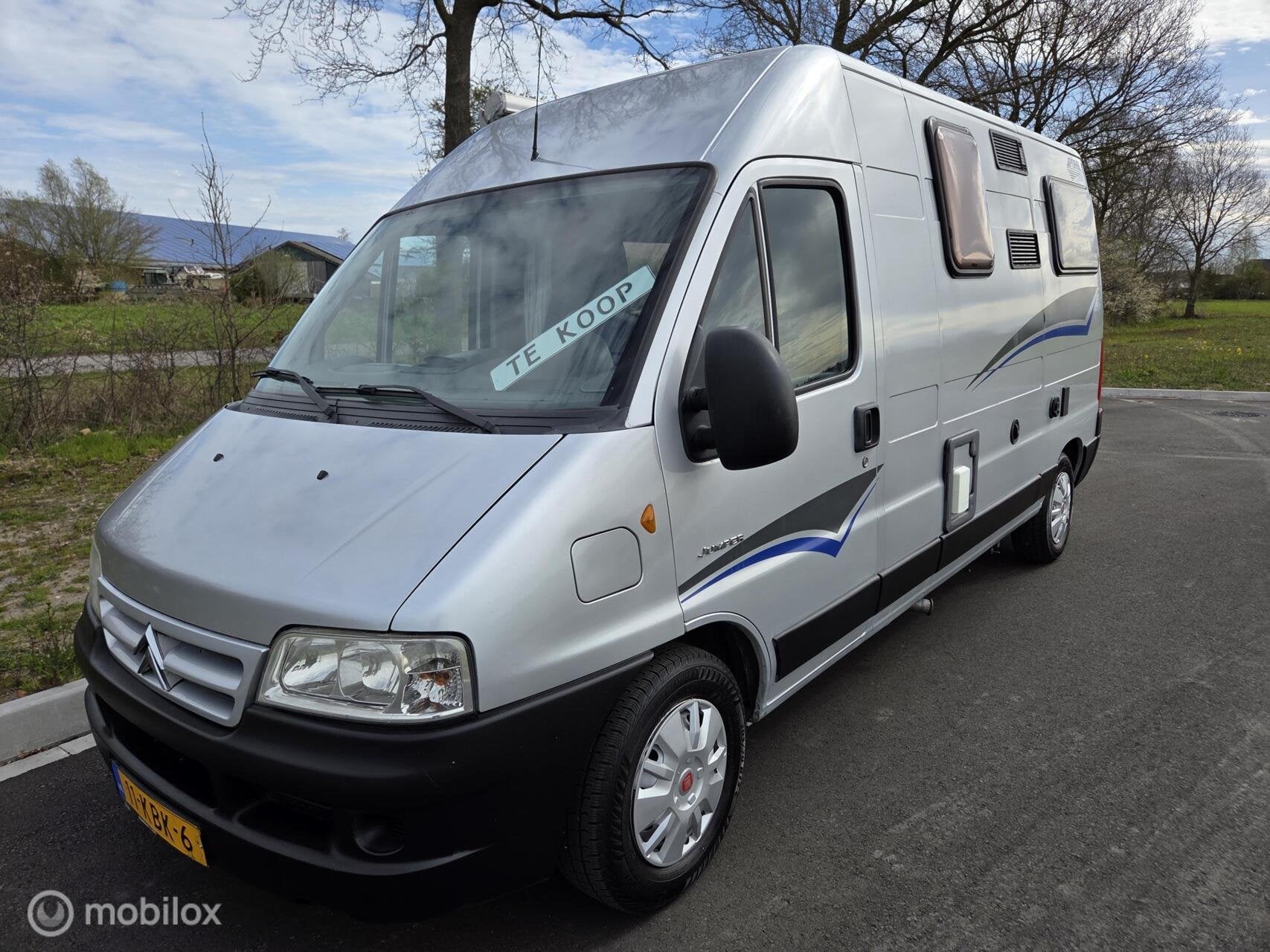 Possl Duett L buscamper 2006 128pk 560cm, 2x Airco, Caravans en Kamperen, Campers, Buscamper of Camperbus, Pössl, Bedrijf, Koelkast