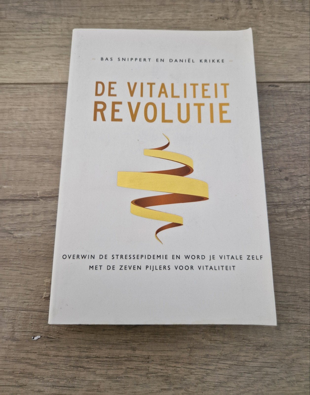 Boek de vitaliteit revolutie bas snippert daniel krikke, Ophalen of Verzenden, Zo goed als nieuw