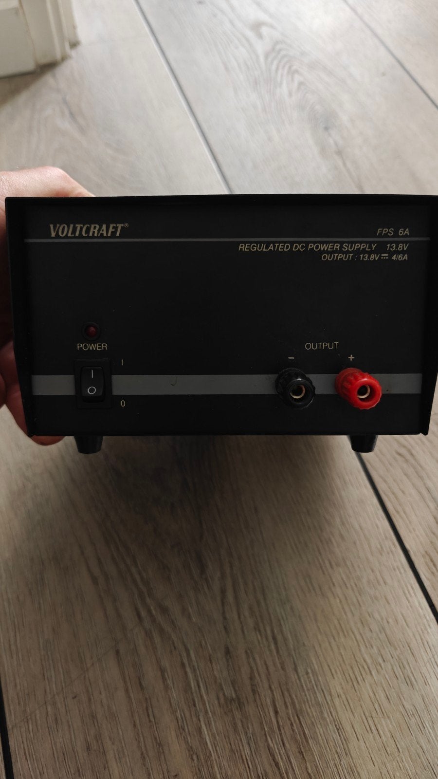 Omvormer 230v DC Voeding 13.8V 4/6A, Ophalen of Verzenden, Gebruikt