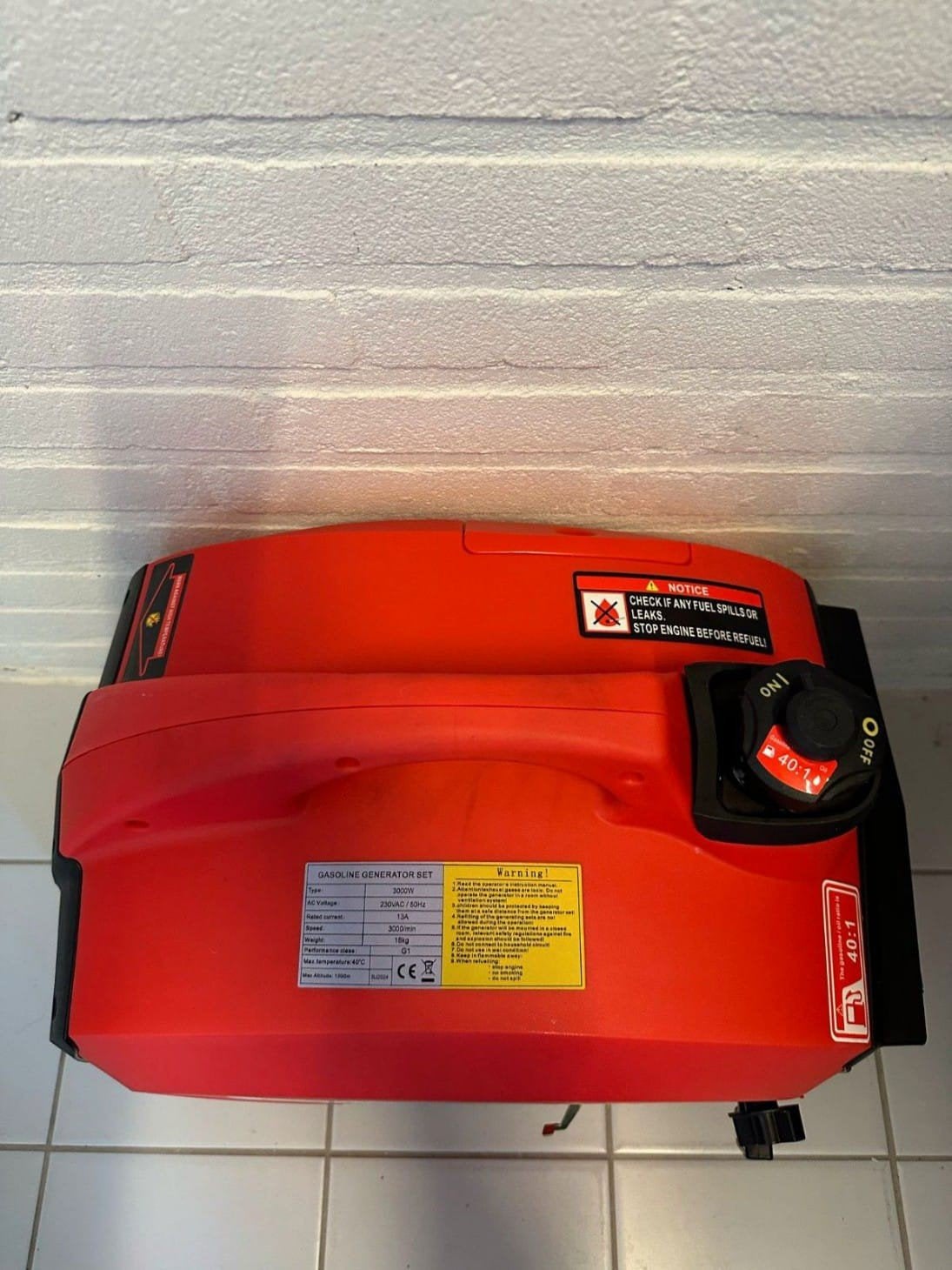 aggregaat/generator 3000w ZEER STIL Nieuw gratis bezorging, Benzine, Geluidgedempt, Nieuw, Ophalen of Verzenden