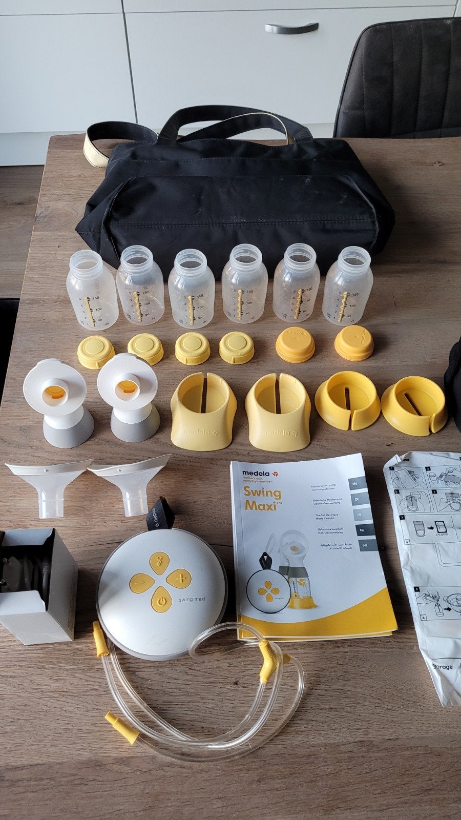 Medela swing dubbelzijdig electrische borstkolf, veel extras, Ophalen, Medela, Borstkolf, Zo goed als nieuw