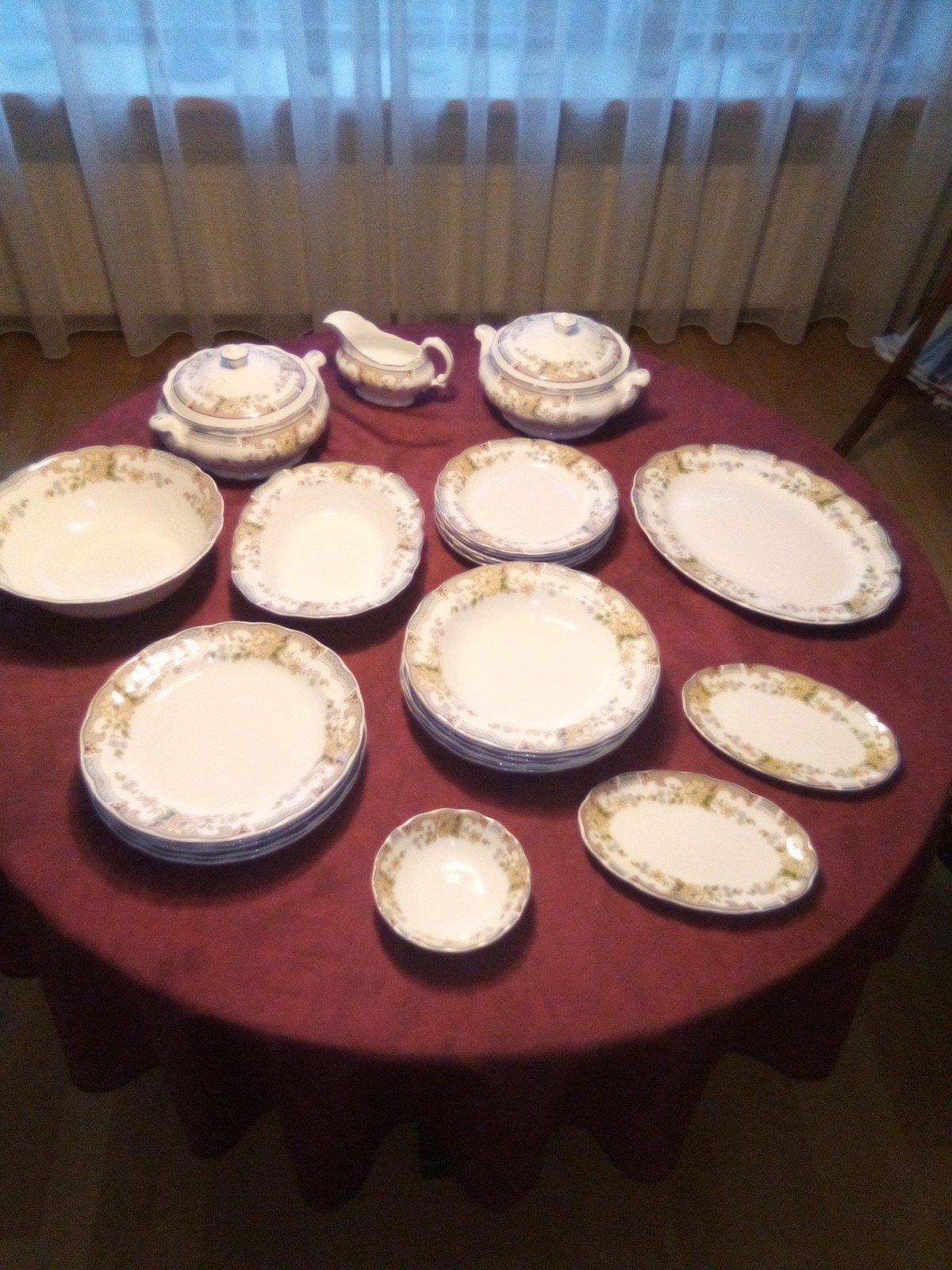 Compleet servies van Royal Doulton / Temple Garden, Ophalen