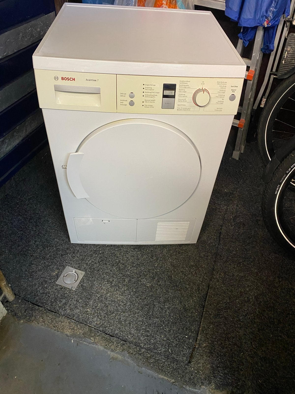 Bosch Avantixx 7 Condensdroger, Ophalen, 6 tot 8 kg, Gebruikt, Voorlader