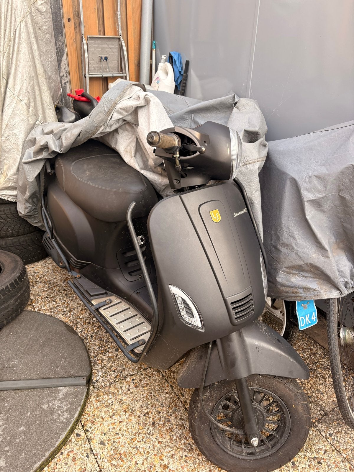 La Souris scooter - Mat Zwart - 4314 km, Fietsen en Brommers, Scooters | Overige merken, Ophalen, Gebruikt, Maximaal 45 km/u, Benzine