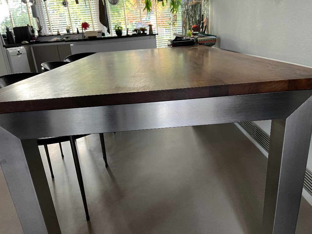Eettafel Amerikaans noten 1.00 x 1.80 x 76,5 + rvs poten, Gebruikt, 50 tot 100 cm, Vijf personen of meer, 150 tot 200 cm