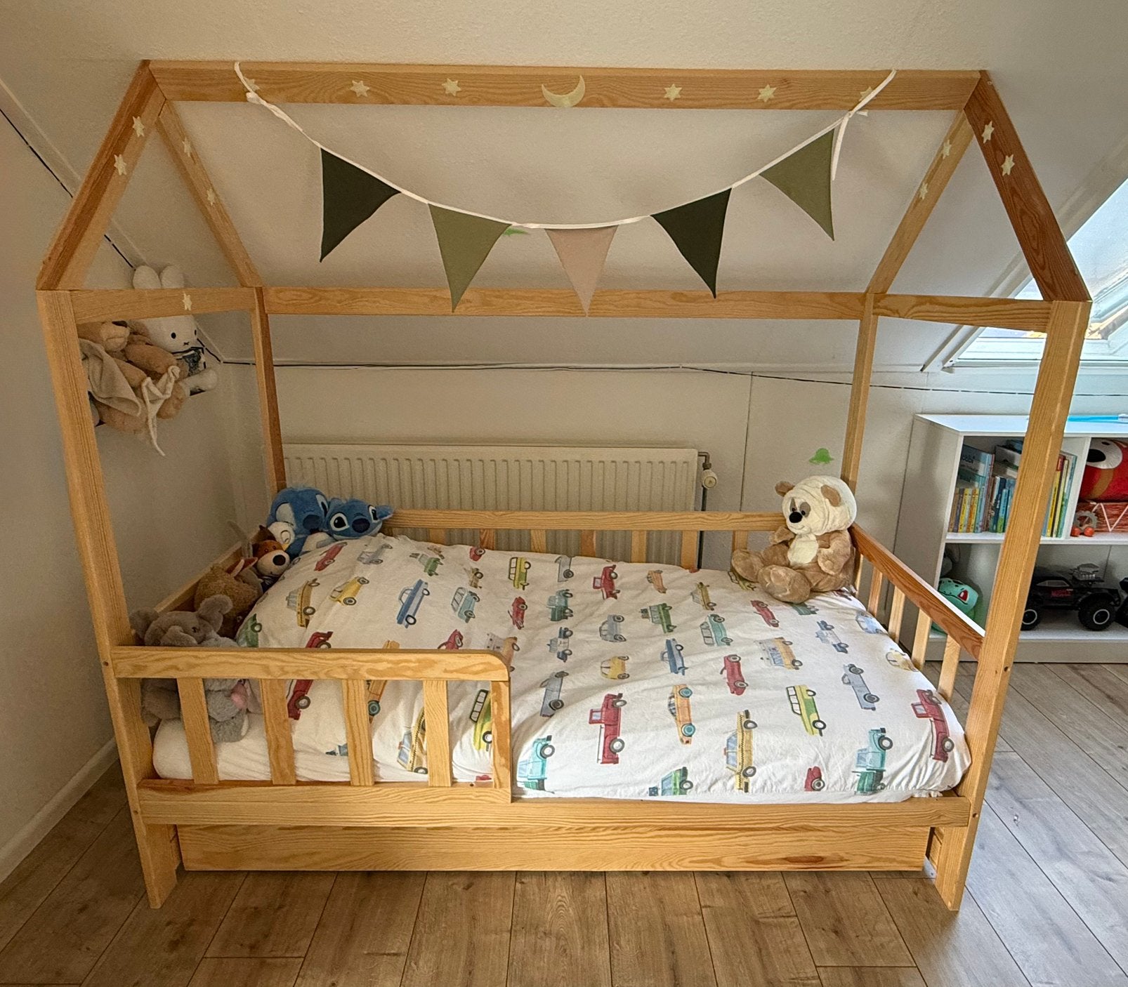Peuterbed 160x80 huisjes model, Ophalen, 70 tot 85 cm, 140 tot 160 cm, Zo goed als nieuw