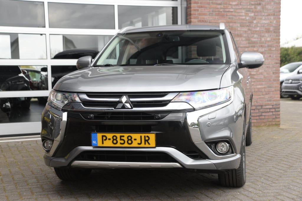 Mitsubishi Outlander 2.0 PHEV instyle | Camera | Navi | Trek, 1998 cc, Euro 6, 4 cilinders, 1820 kg