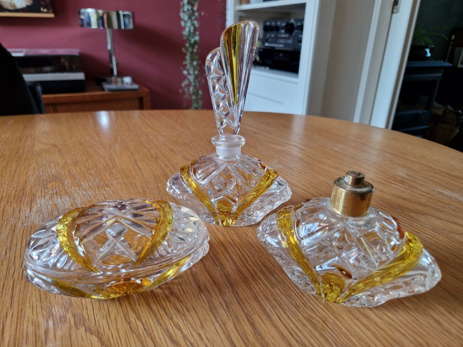 Art Deco Boheems Kristal 3-delige Kaptafel / Parfum set, Verzenden, Zo goed als nieuw, Kristal, Overige typen