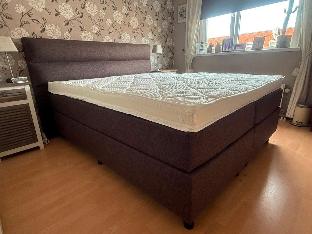 Nieuwe slaapkamer Loenen a/d Vecht? Begin bij bed, Ophalen, Nieuw